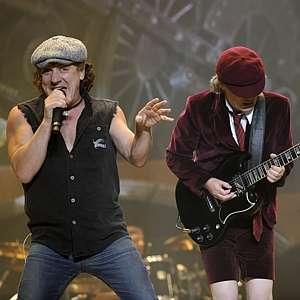 MusicAC_DC112908--300x300 Brian and Angus in Toronto. (QMI AGENCY).